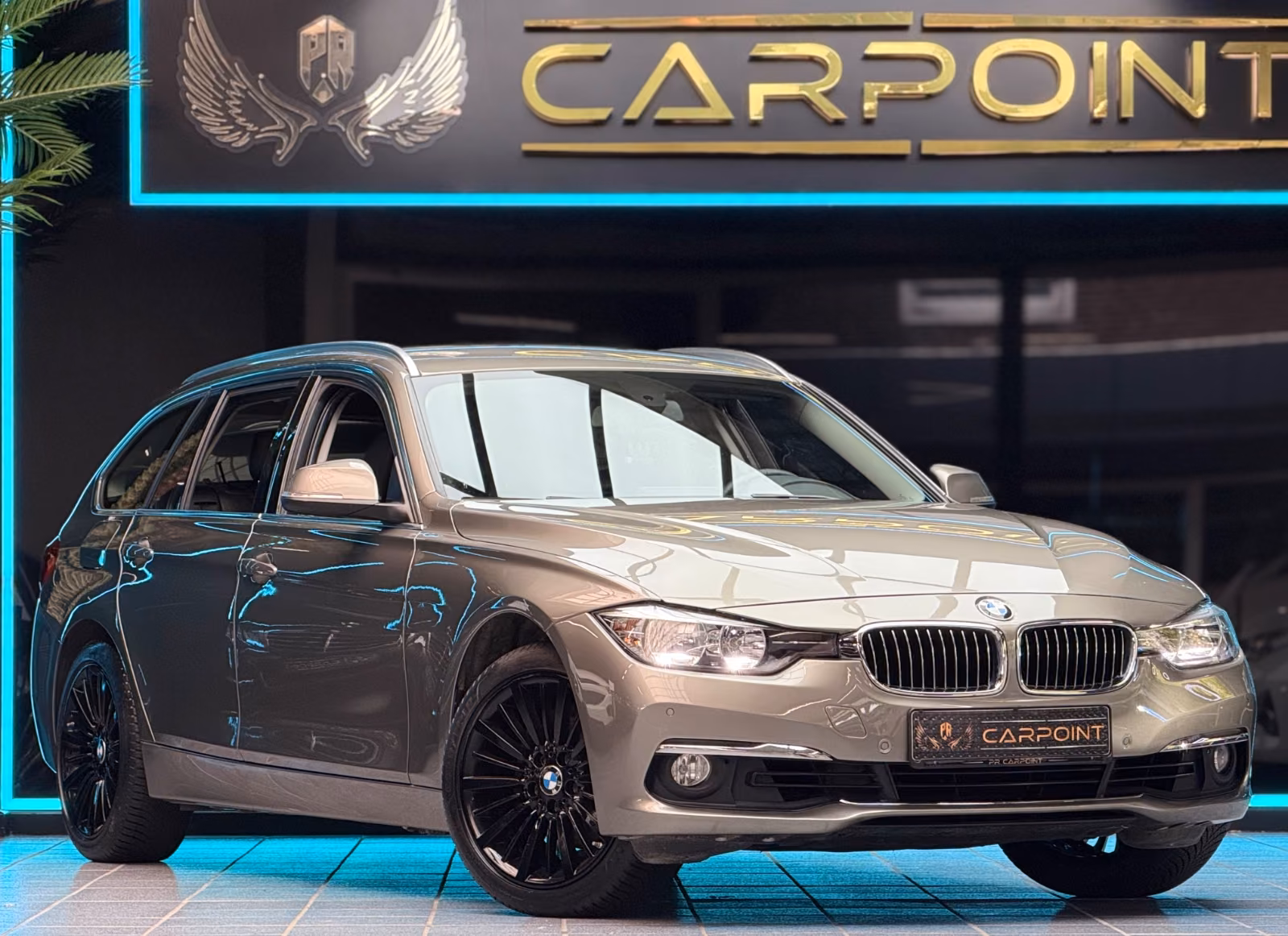BMW 320 3 Touring 320 i xDrive Luxury Line/Volleder/