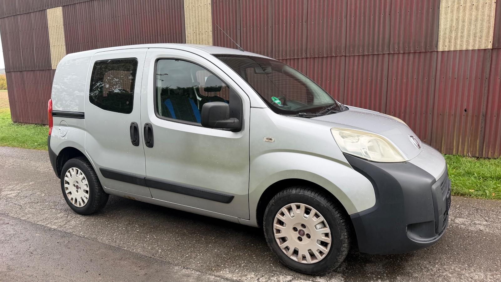 Fiat Fiorino 2012 — interior