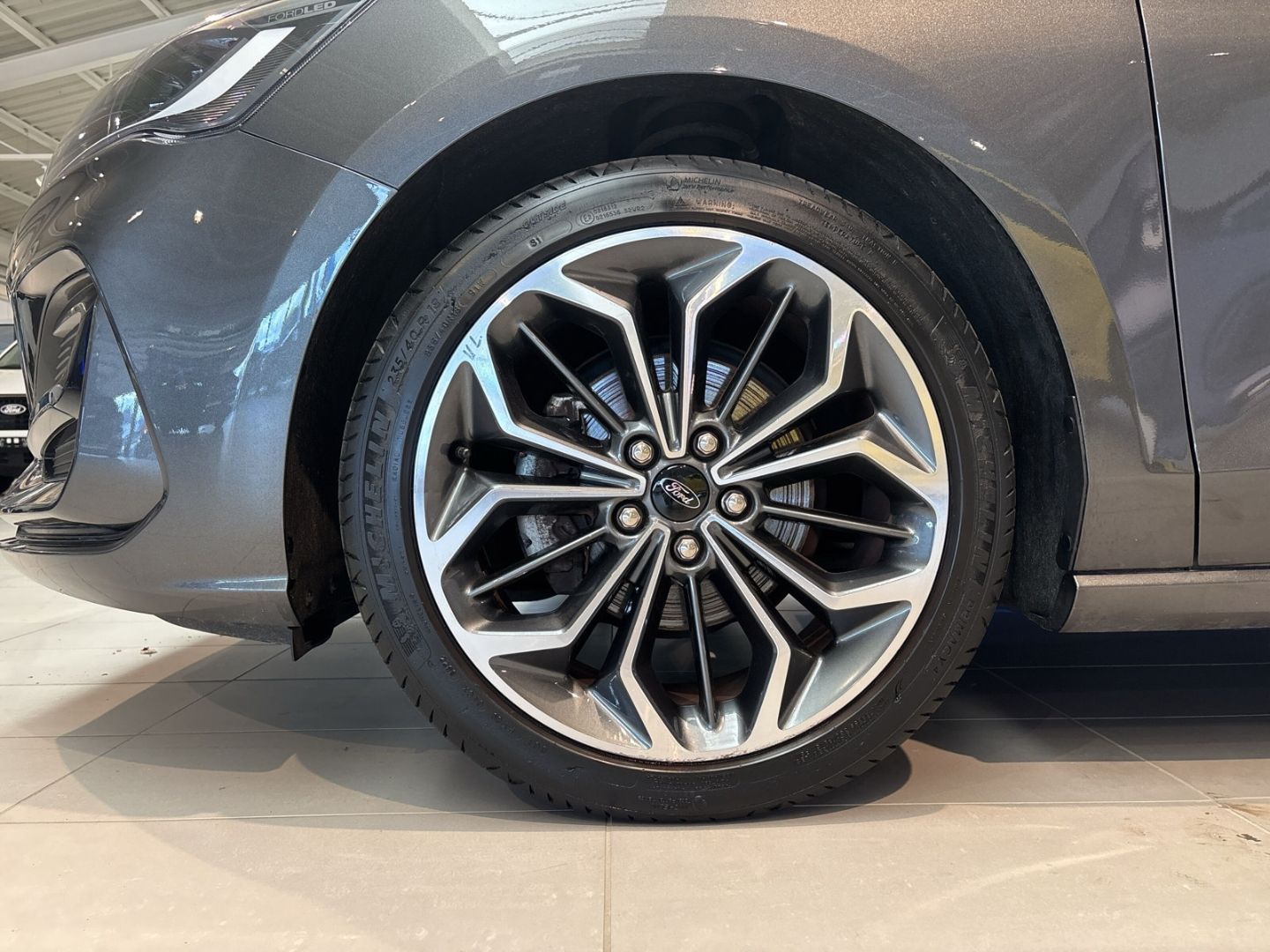 Fahrzeugabbildung Ford Focus Turnier ST-Line Style Sportpaket Navi Memo