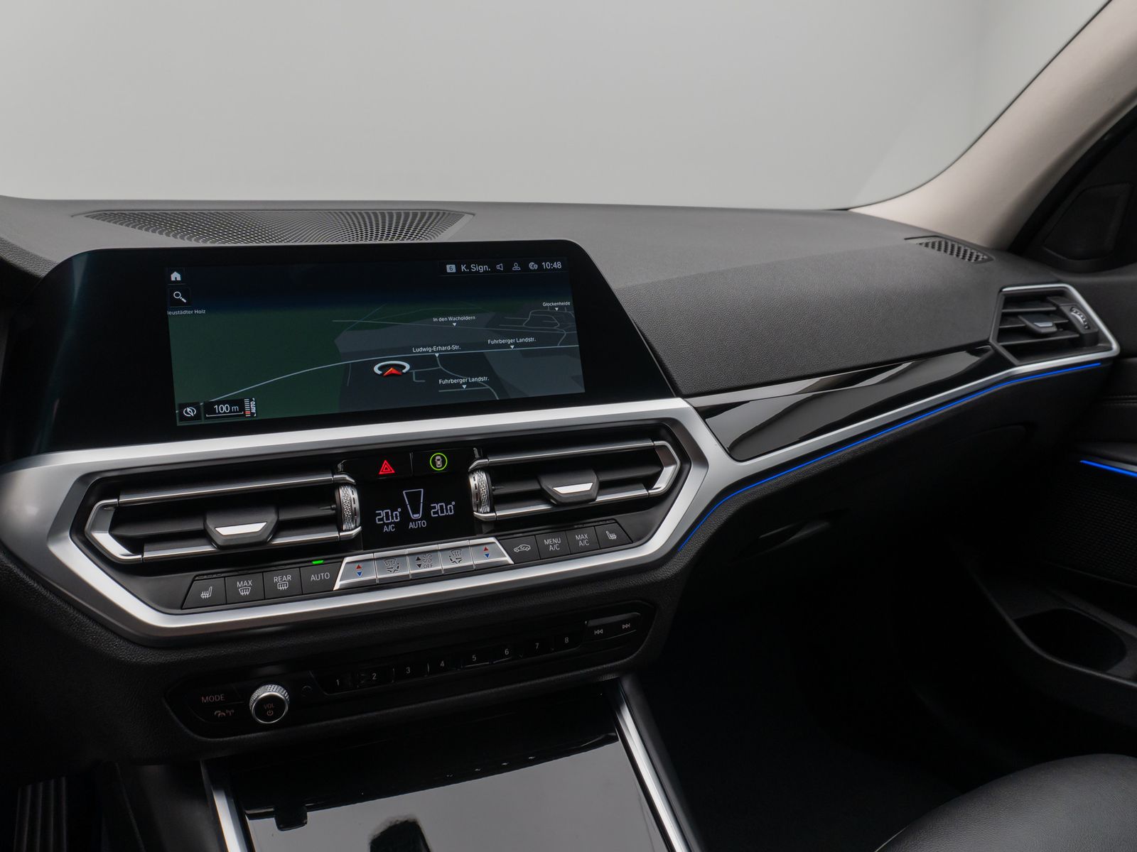 Fahrzeugabbildung BMW 320d xD HiFi Alarm DAB LED PDC Sportsitz Leder