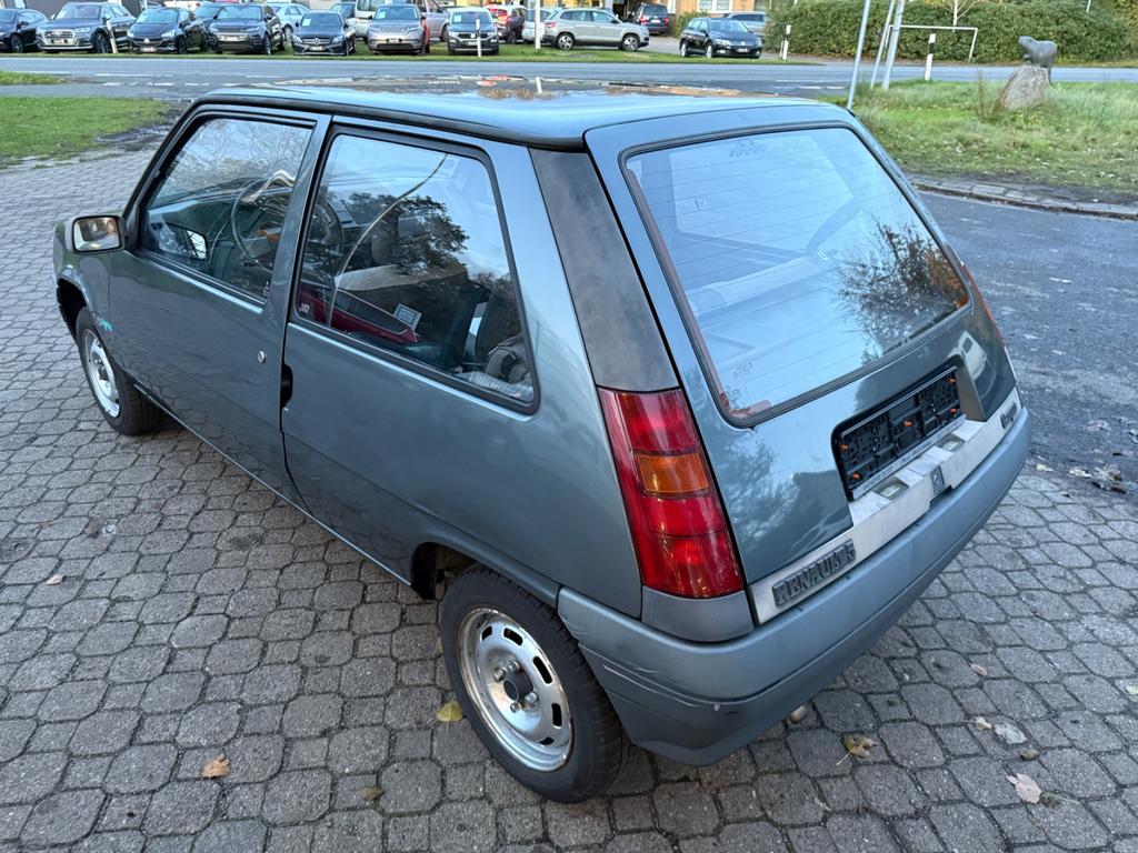 Renault R 5