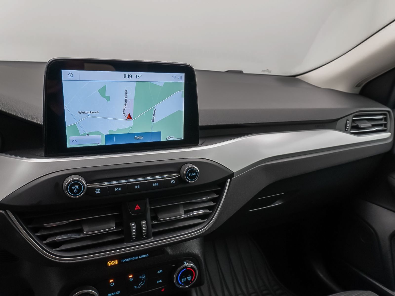 Fahrzeugabbildung Ford Focus Turnier Cool & Connect Kamera AHK Tempomat