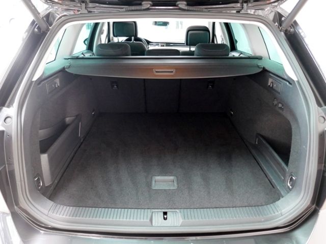 Fahrzeugabbildung Volkswagen Passat Variant GTE 1.4 TSI DSG | LED AHK RFK ACC