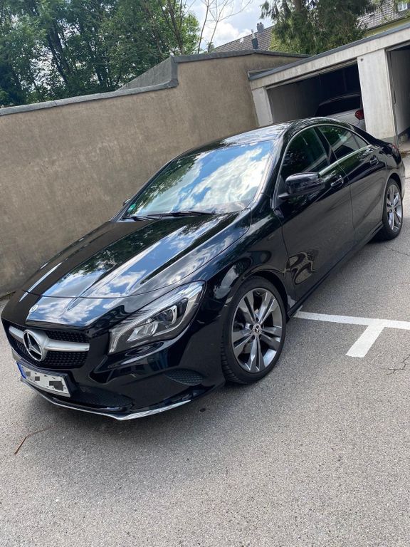 Image of Mercedes-Benz CLA 220