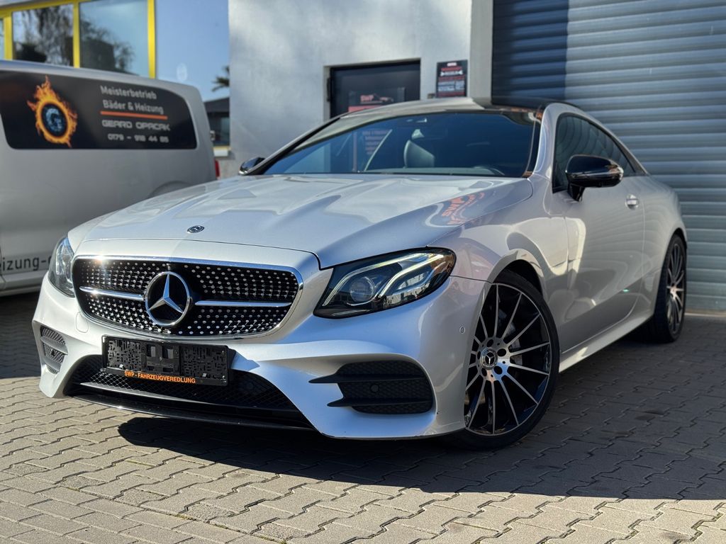 Image of Mercedes-Benz E 300