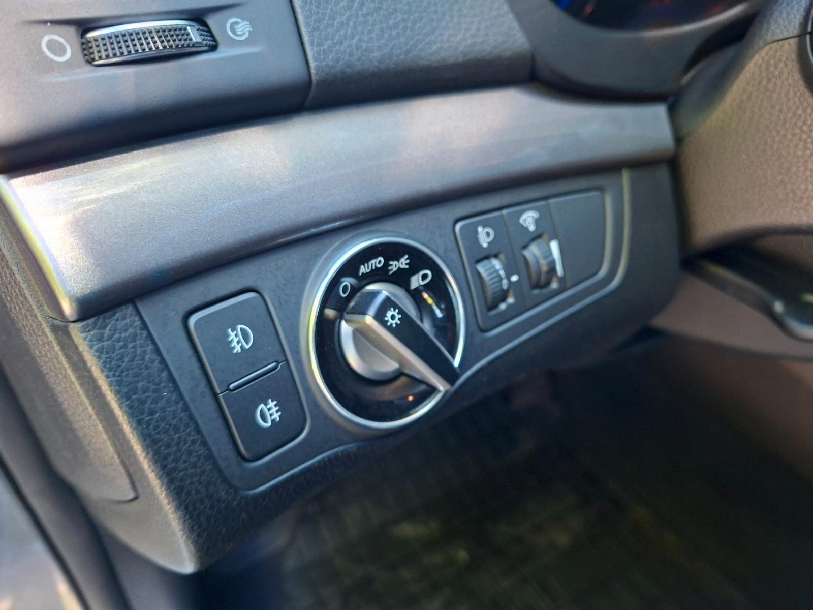 Hyundai i40 2013 — photo 11