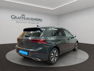 Volkswagen Golf - 6