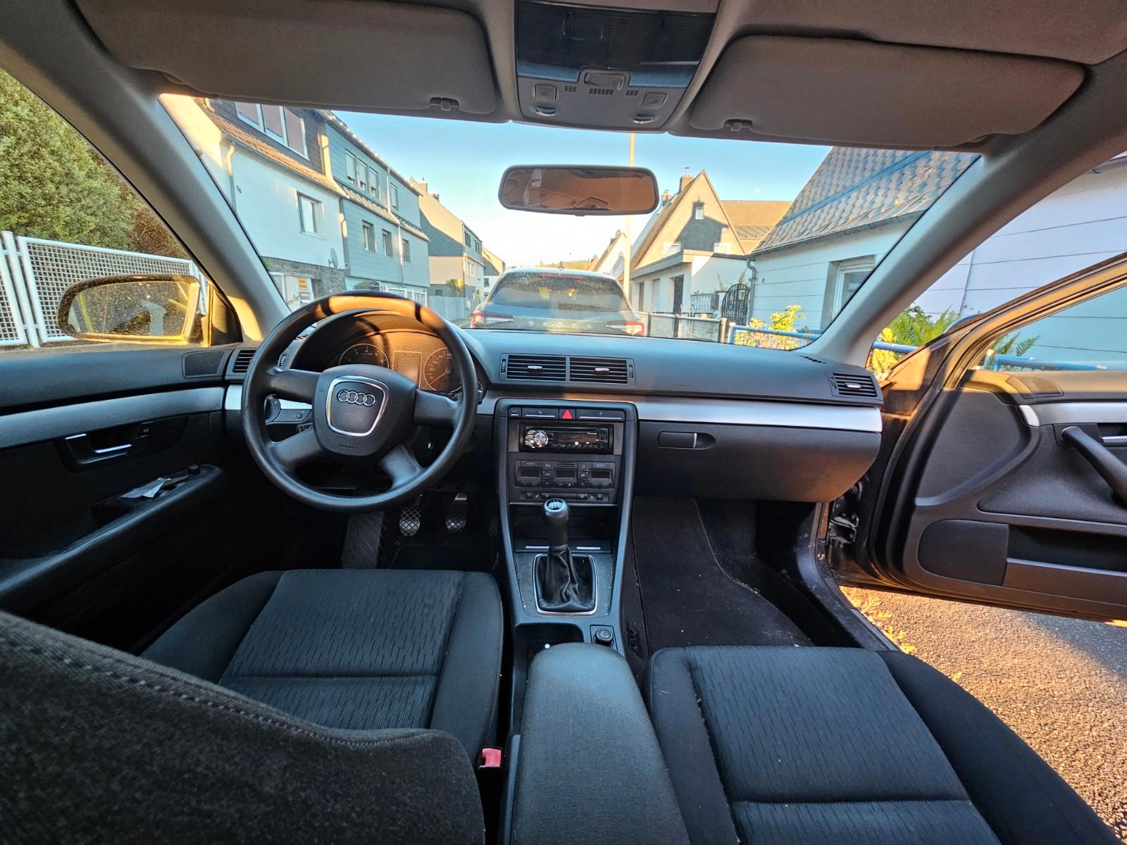 Audi A4 2006 — photo 11