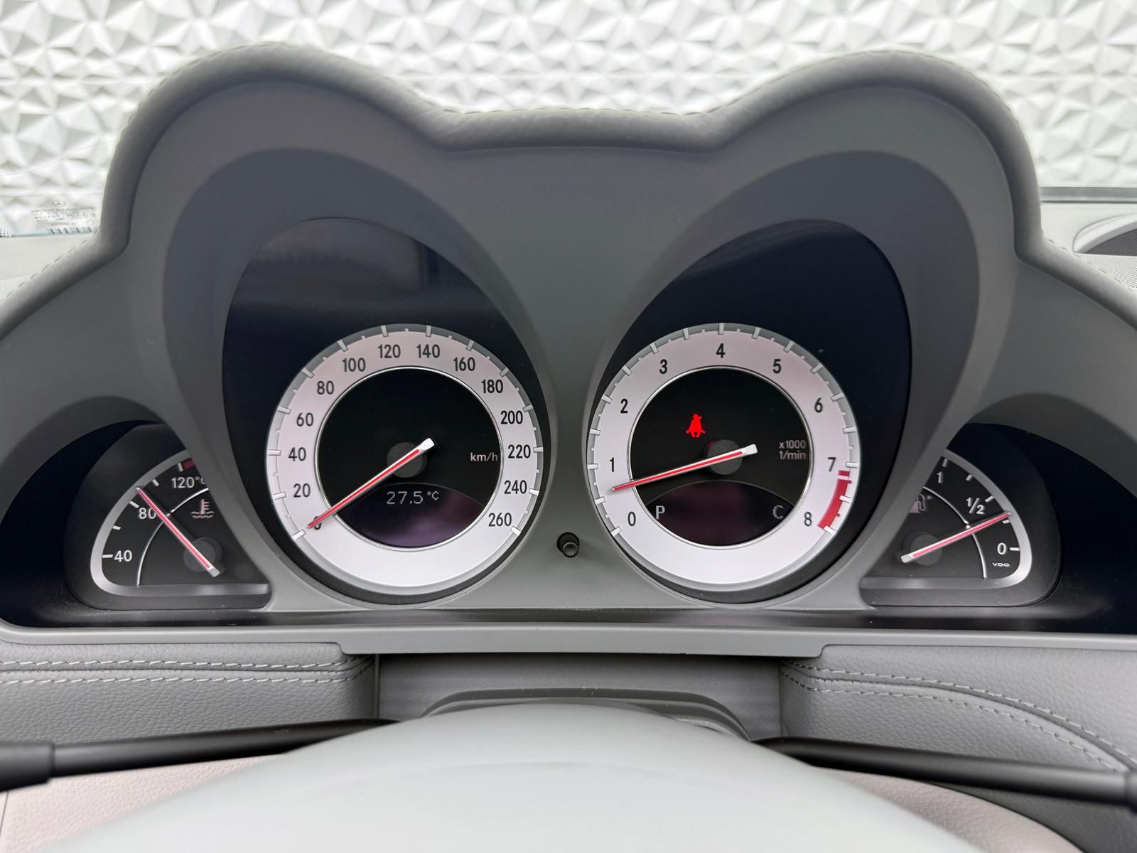 Fahrzeugabbildung Mercedes-Benz **DE-FAHRZEUG**SAMMLERSTÜCK**