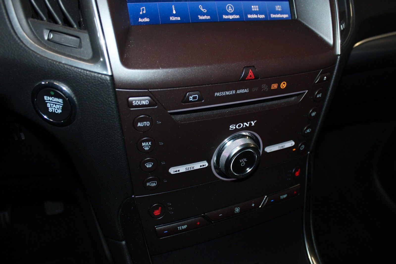 Fahrzeugabbildung Ford S-Max 140kW Titanium Automatik LED ACC CAM uvm.