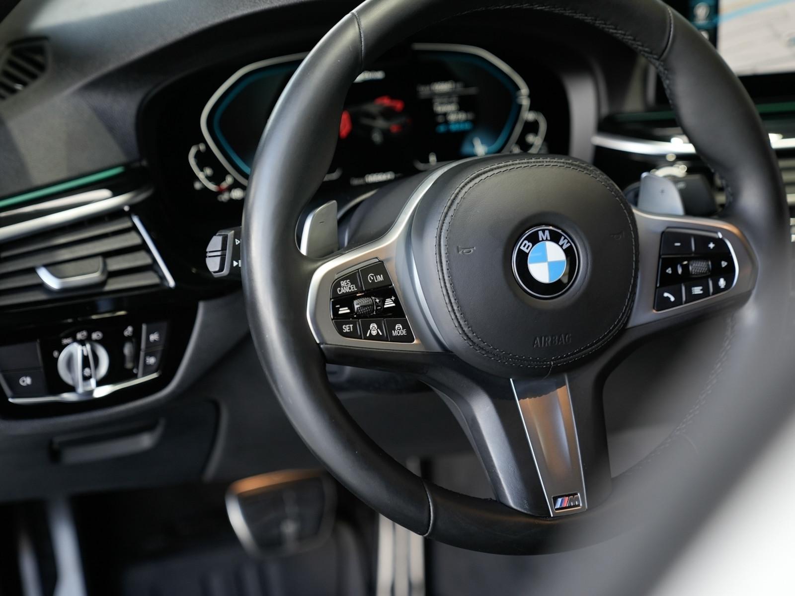 BMW 530e M Sport 19LM M-Sitze 360°K Harman Assist.