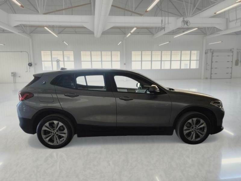 BMW X2 XDRIVE 25E BUSINESS X AUTOMATICO SUV imagem 3