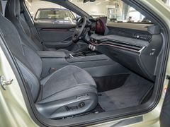 Foto Nummer 2: SKODA Superb