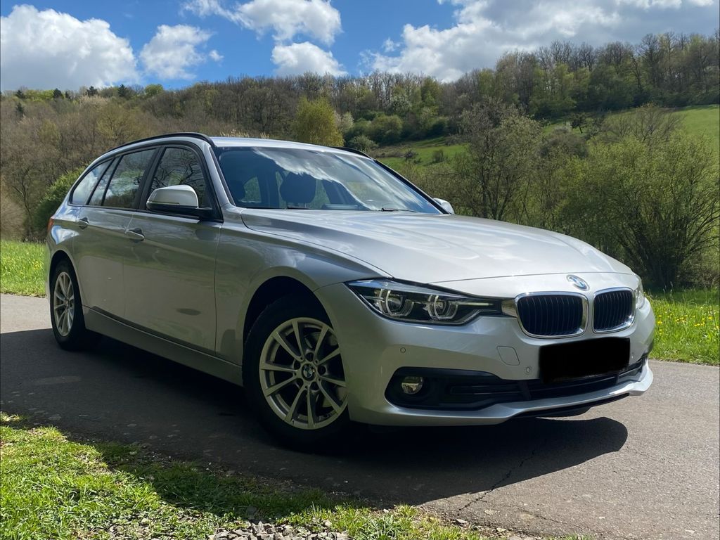 Image of BMW 320