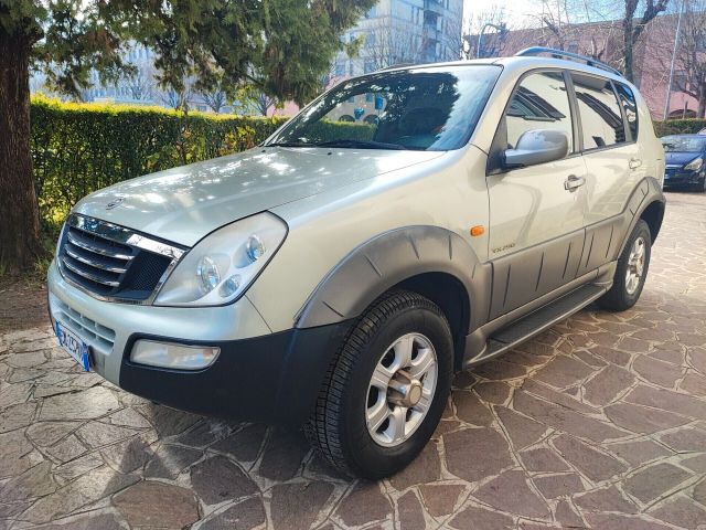 Ssangyong REXTON 4x4 ridotte automatico neopaten