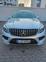 Mercedes-Benz GLE 500 4MATIC - - Mercedes-Benz GLE 500 mit Panoramadach