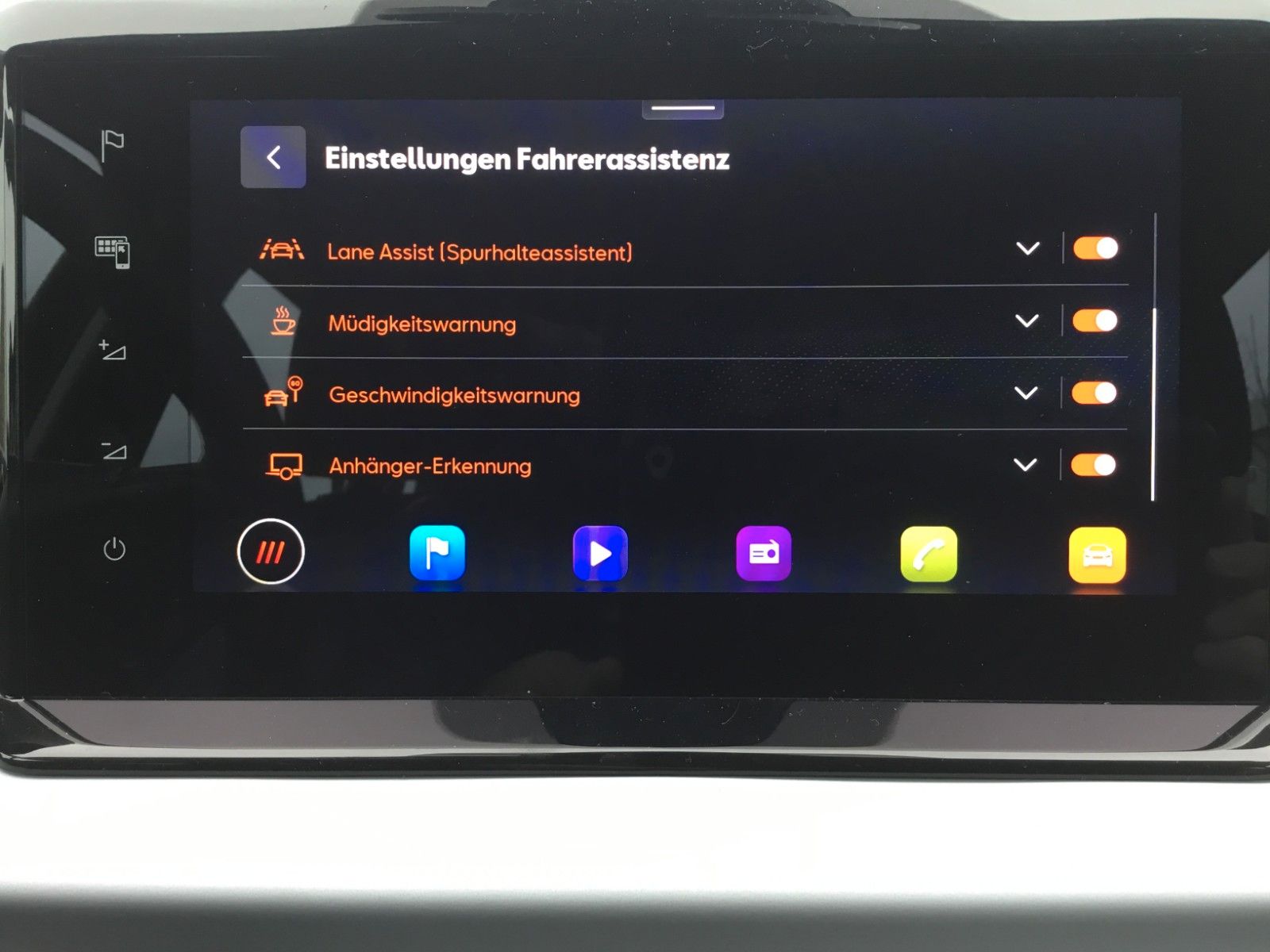 Fahrzeugabbildung SEAT Arona Style 1.0 TSI DSG+AHK+LED+Navi+Kamera