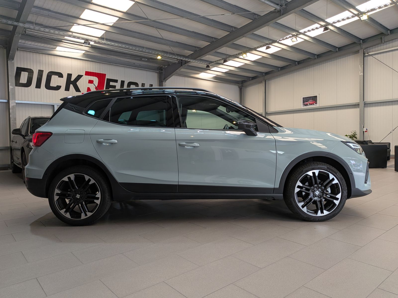 Fahrzeugabbildung SEAT Arona 1.5 TSI FR Black Editio*ACC*KAMERA*LED*18"