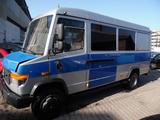 Mercedes-Benz 813 D Vario 10-Sitzer - Mercedes-Benz 813