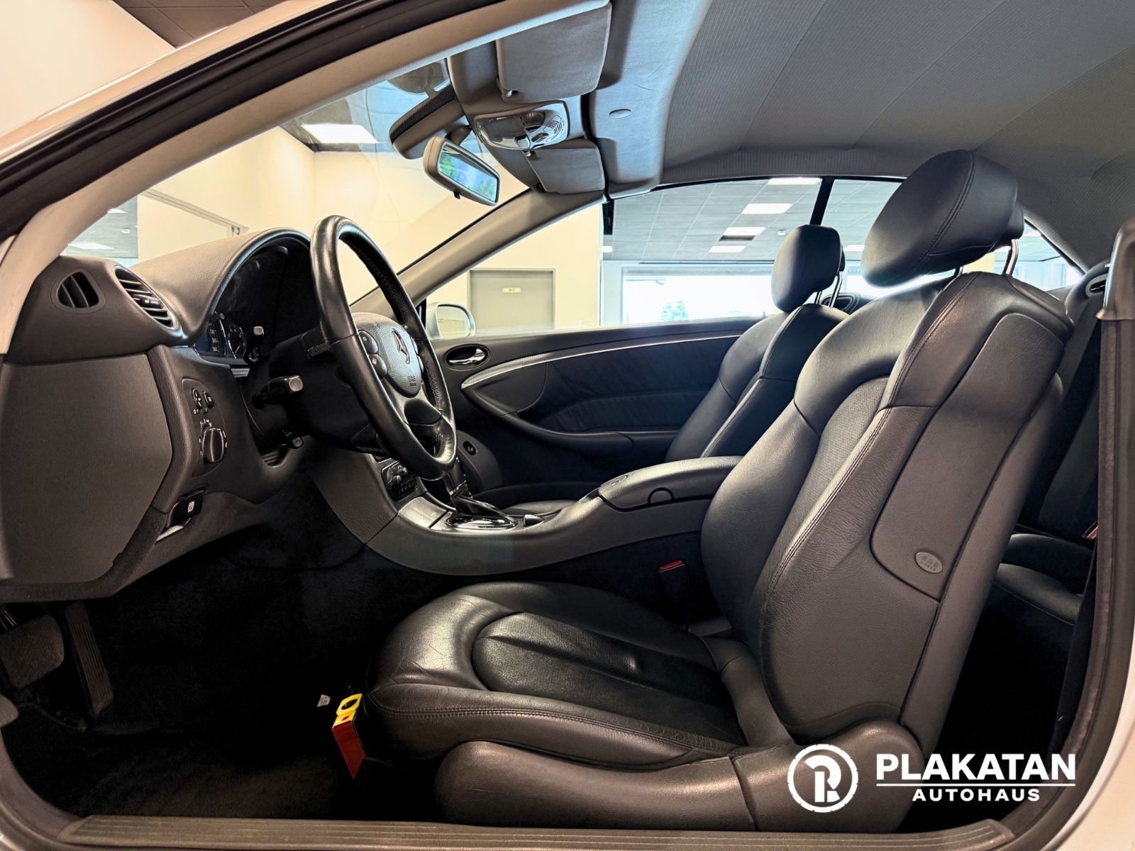Fahrzeugabbildung Mercedes-Benz CLK 200 Cabrio Leder Memory Bi-Xenon MB-Service