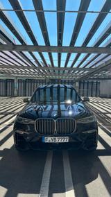 BMW X7 50D - BMW 750 in Frankfurt (Main)