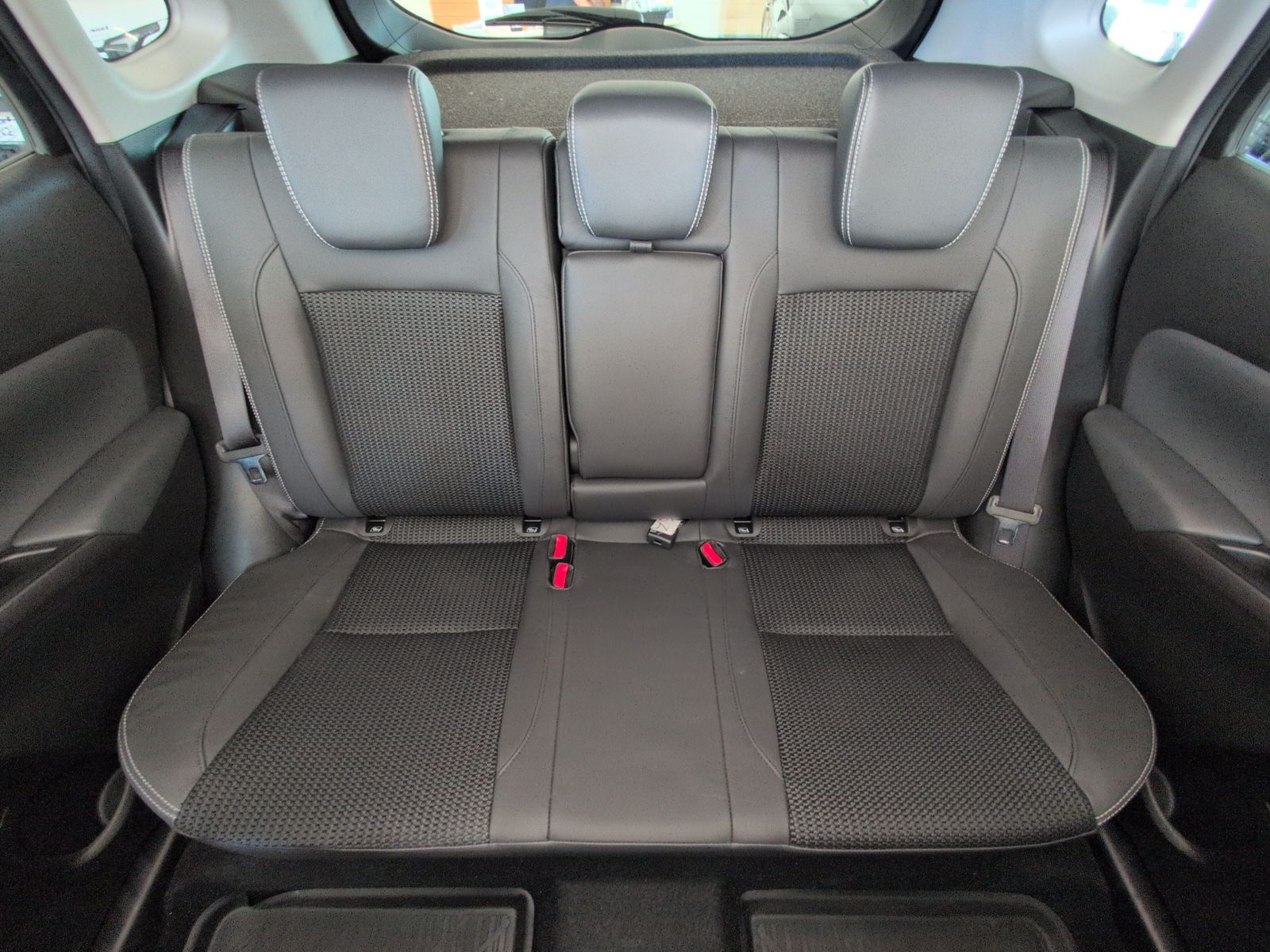 SUZUKI ANDERE S-Cross 1.4 Boosterjet Comfort ALLGRIP Navi – Bild 14