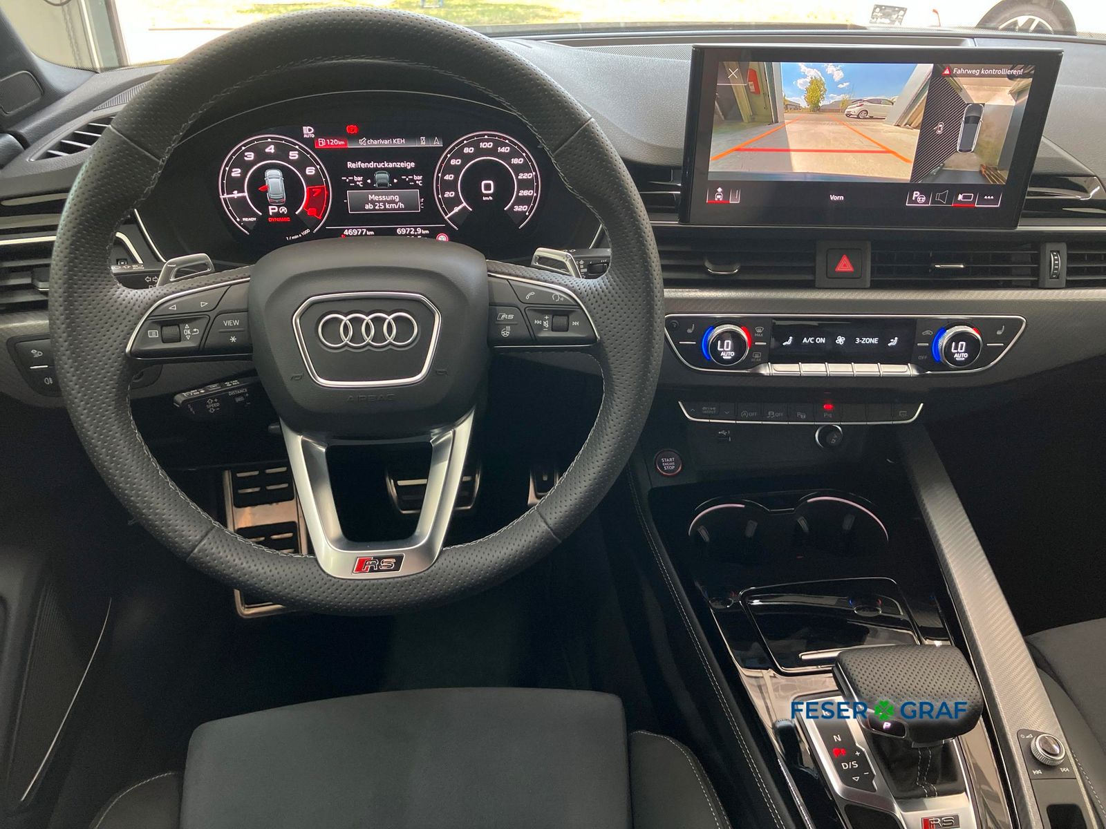Audi RS4 - Bild 11