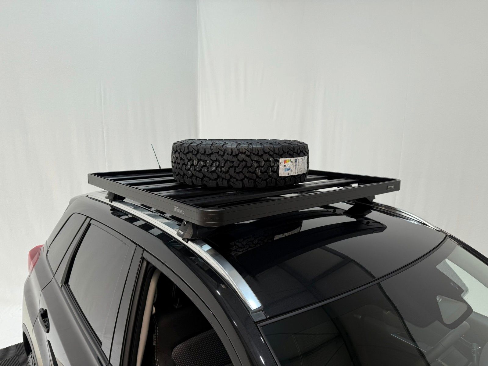 Fahrzeugabbildung Suzuki Vitara 1.4 Mild-Hybrid Comfort 4x4 - RTR Ranger