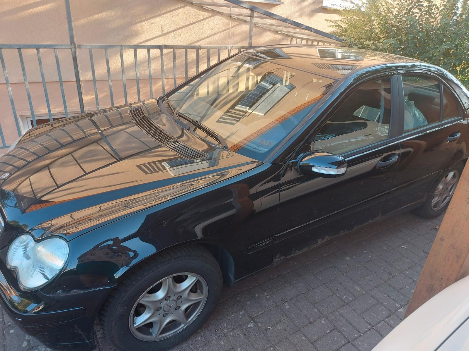 Mercedes-Benz C 180