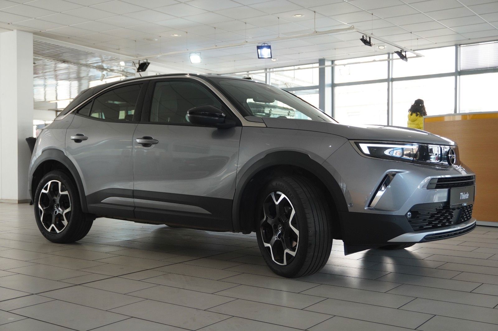 Fahrzeugabbildung Opel Mokka 1.2T ULTIMATE NAVI/LED/KAMERA/SPORT/SH/DAB