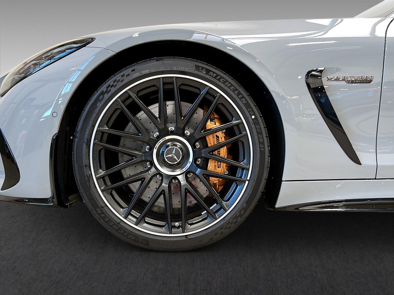 Mercedes-Benz AMG GT 63 4M+ KERAMIK+CARBON+DISTR+Burme+HuD+360