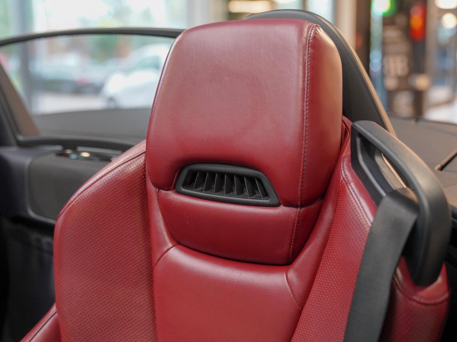Mercedes-Benz SLK 200 BlueEFFICIENCY Roadster AirscarfAMG Line