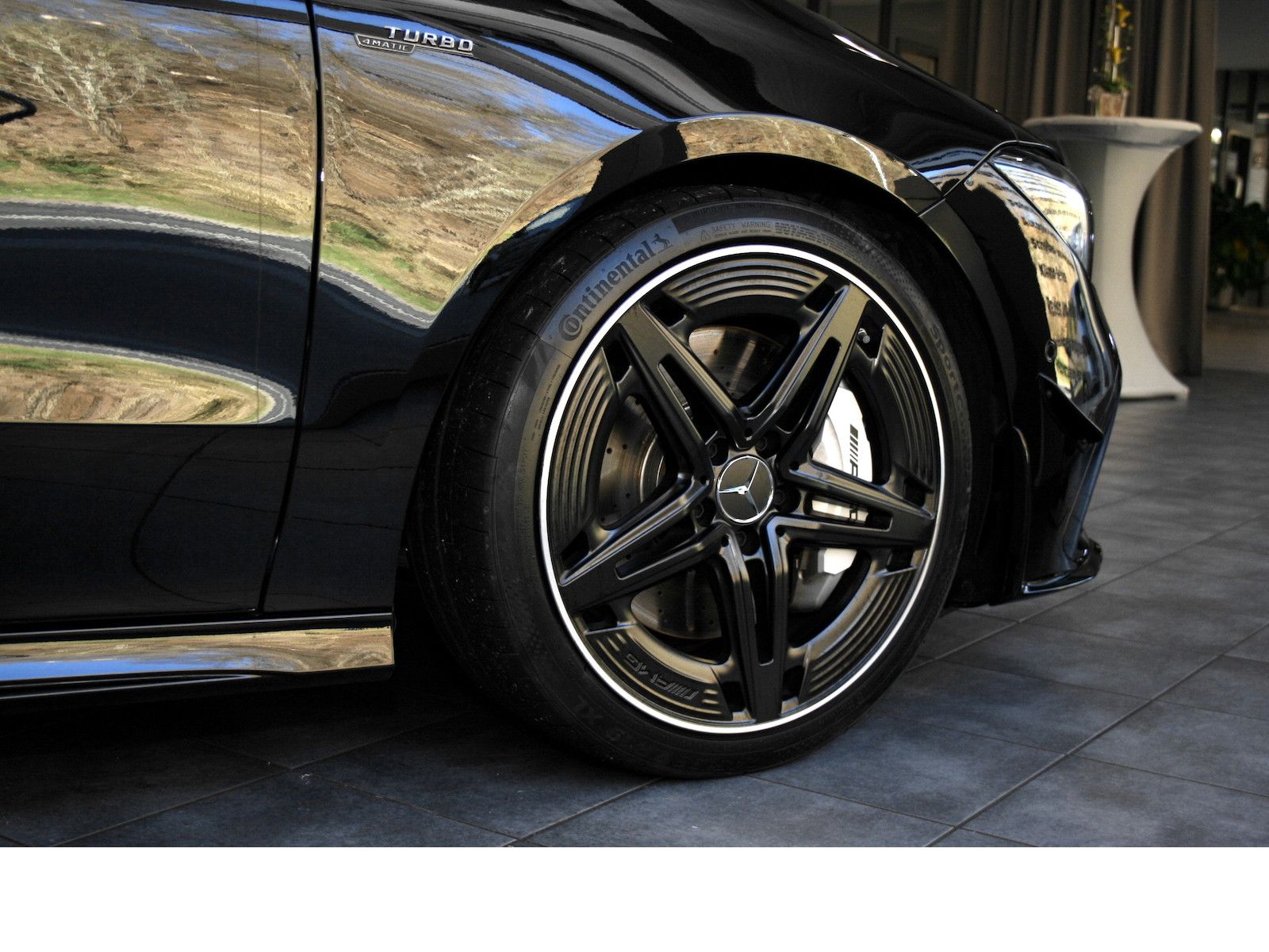 Fahrzeugabbildung Mercedes-Benz CLA 35 AMG 4M *Night II*Burmester*Aerodynamic