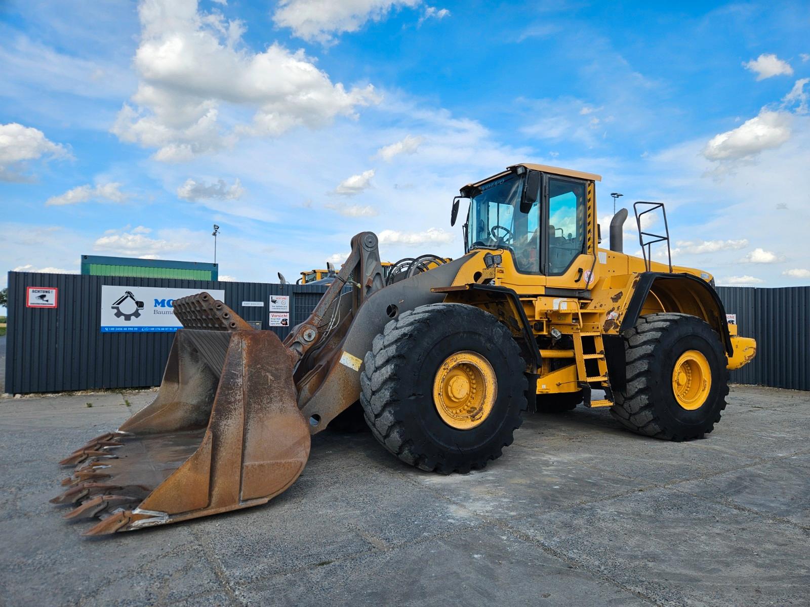 Volvo L 220 F *2009*16.190 h*Waage*Zentralschmierung