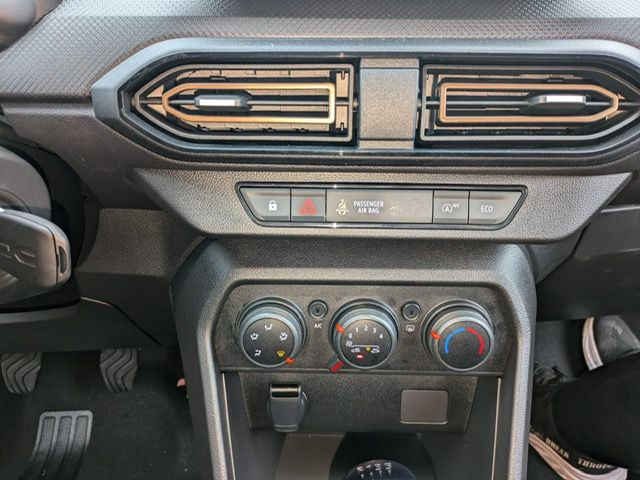 Fahrzeugabbildung Dacia Sandero Stepway Essential TCe 90