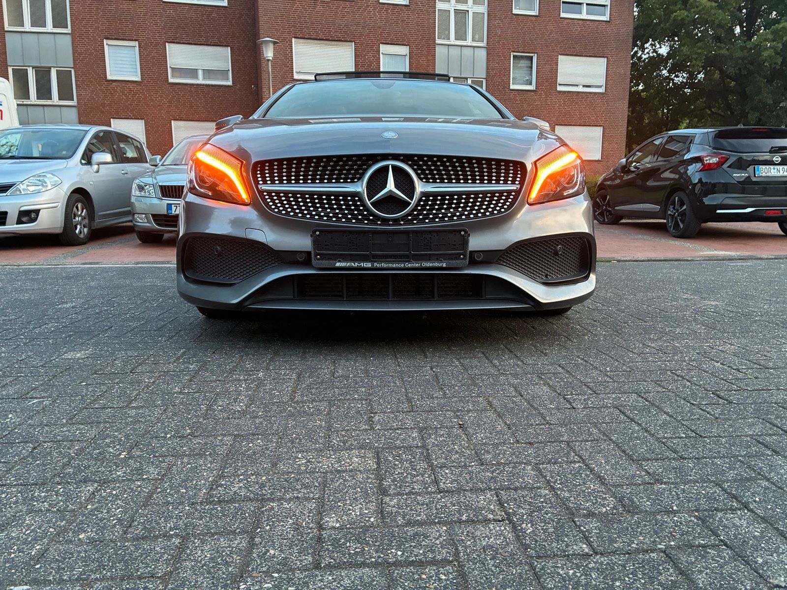 MERCEDES-BENZ Mercedes Benz A200 AMG 4 Matic