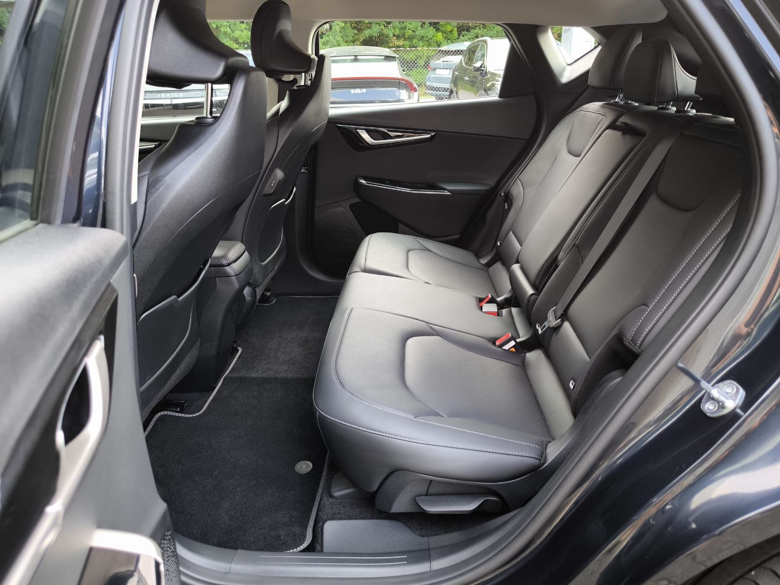 Fahrzeugabbildung Kia EV6 2WD WERKSGAR+NAVI+LED+SHZ+KAMERA+ACC+19"