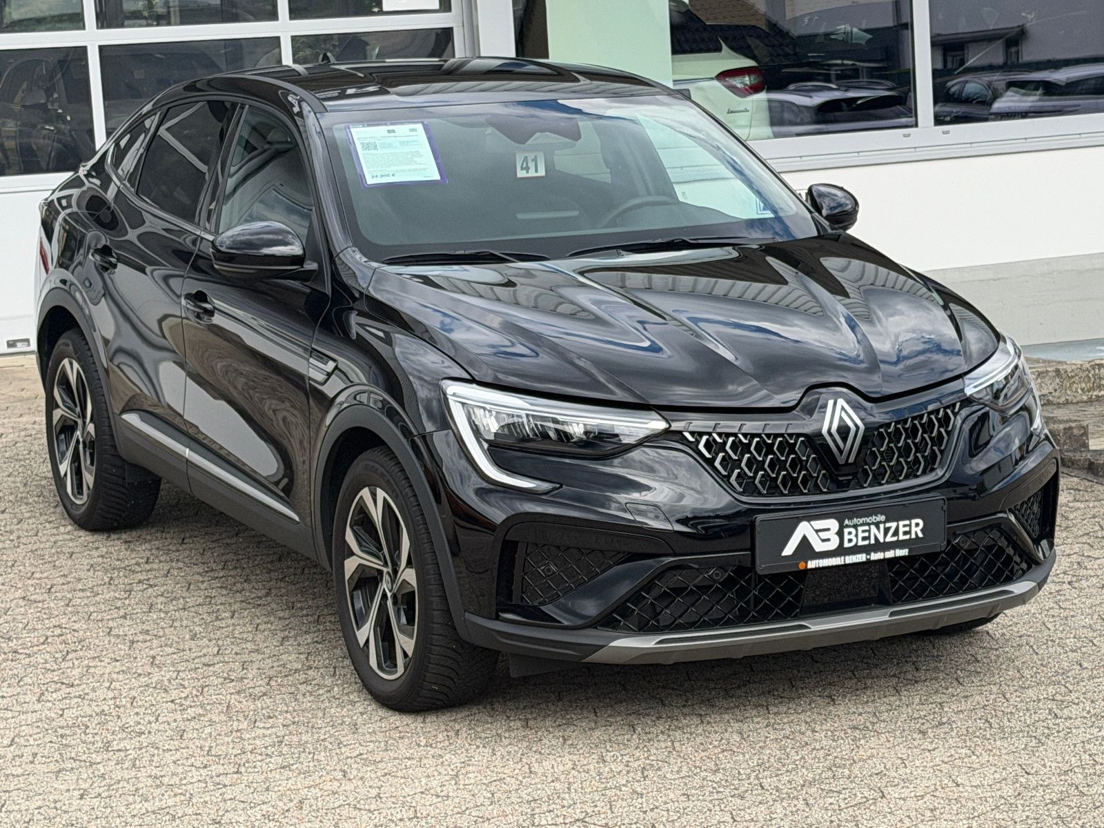 Fahrzeugabbildung Renault Arkana Techno/KAMERA/AMBIENTE/KAMERA/LEDER/ACC