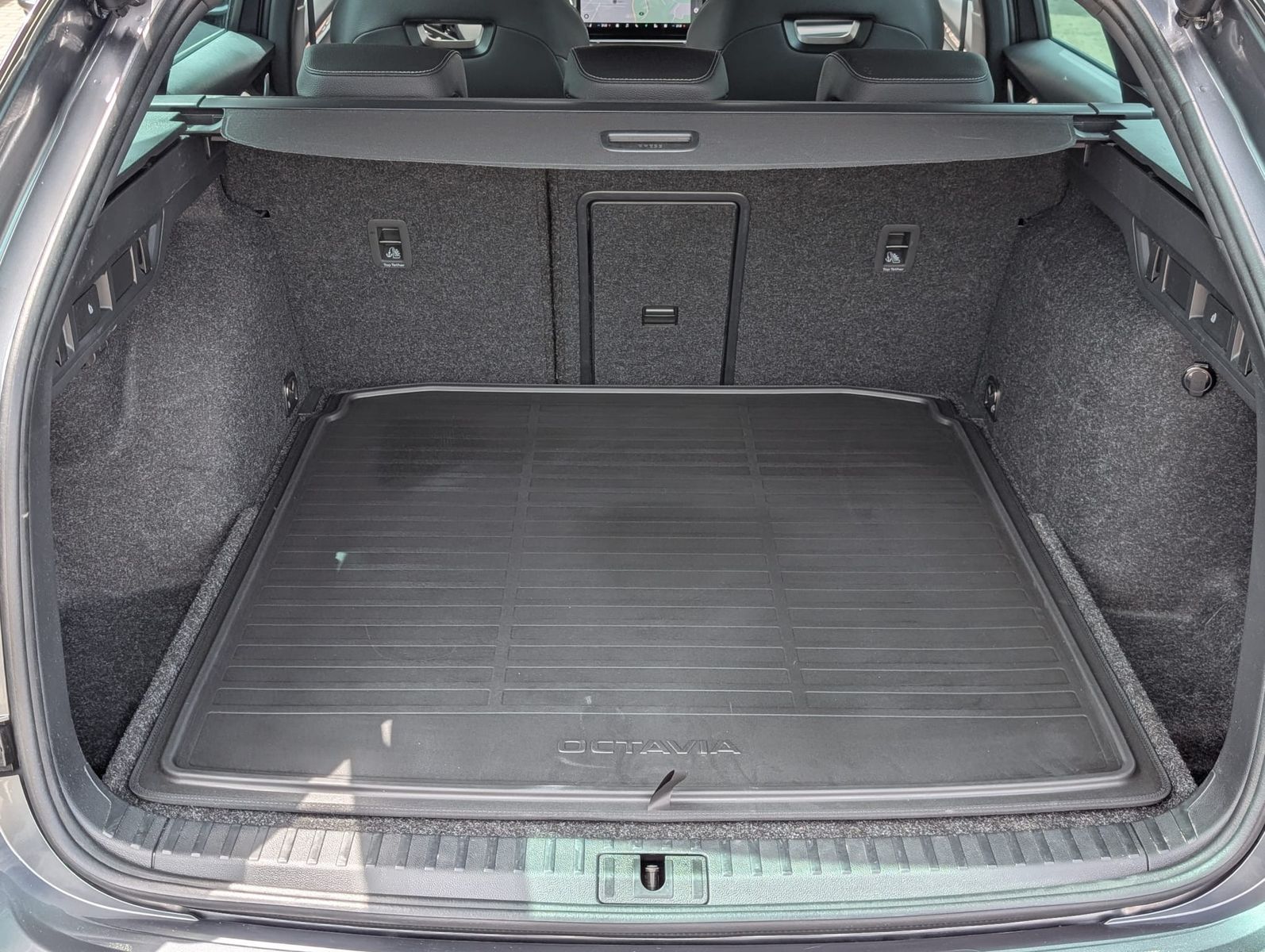 Fahrzeugabbildung SKODA Octavia 2.0 TDI Sportline DSG MATRIX*WINTER*5J.G