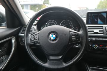 BMW 318 - 12
