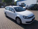 Volkswagen Golf VI Variant 1.6 TDi, AHK, Navi, Climatronic - Volkswagen Golf aus 2012: TDI