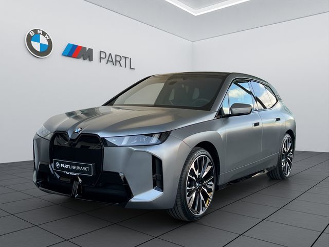 BMW iX xDrive60 M-Sport-Pro 360° Autobahnassist SkyL