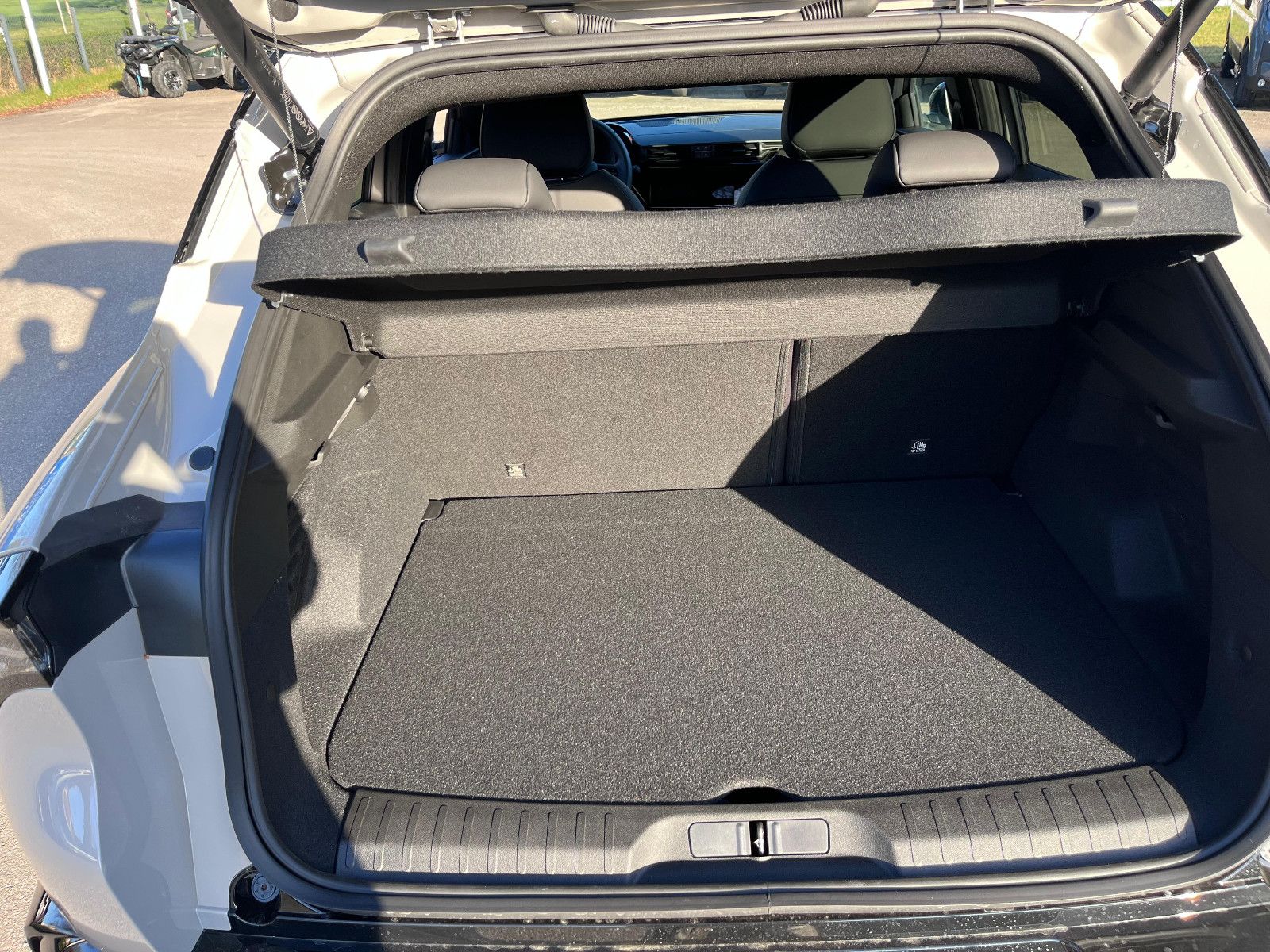 Fahrzeugabbildung Alfa Romeo Junior Ibrida 1.2 VGT 48V-Hybrid 107 kW Ti