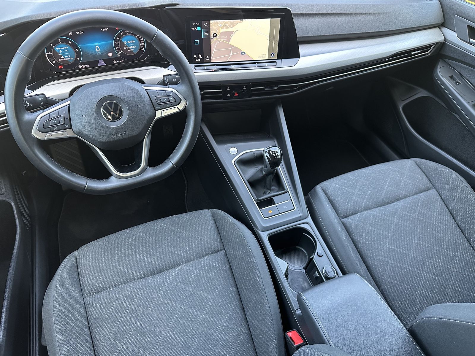 Fahrzeugabbildung Volkswagen Golf Variant 2.0 TDI Life+NAV+LED+ACC+KAMERA+SHZ