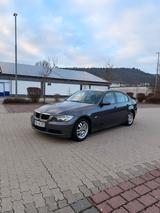 BMW 320i - - BMW 320 aus 2005: 320i
