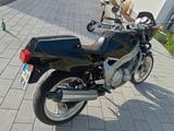 Yamaha FZR 600 - YAMAHA FZR 600