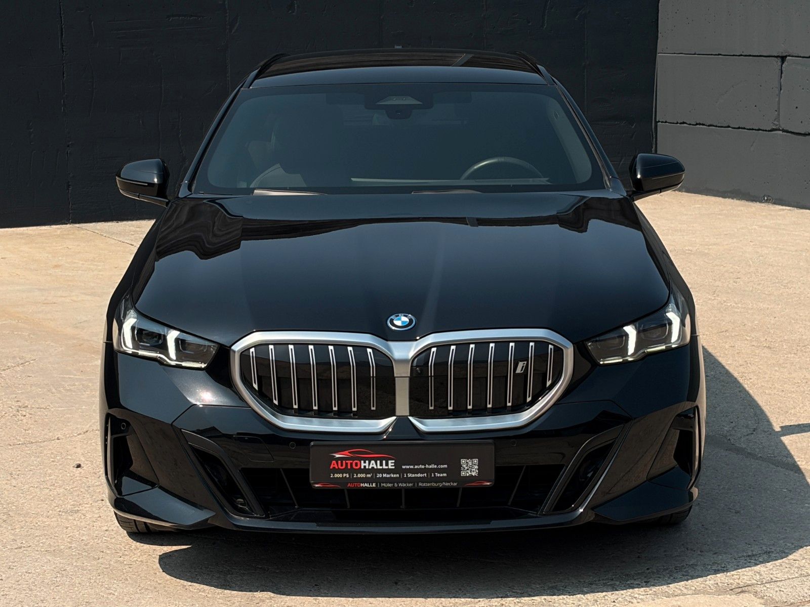 Fahrzeugabbildung BMW i5 eDrive40 Touring M Sport Shadow 360° B&W HuD