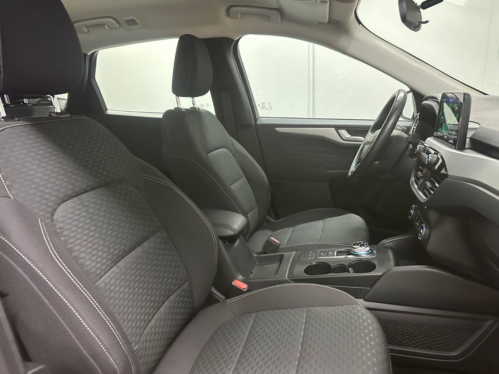 Fahrzeugabbildung Ford Kuga 2.5 Duratec PHEV Cool & Connect CVT*NAVI*