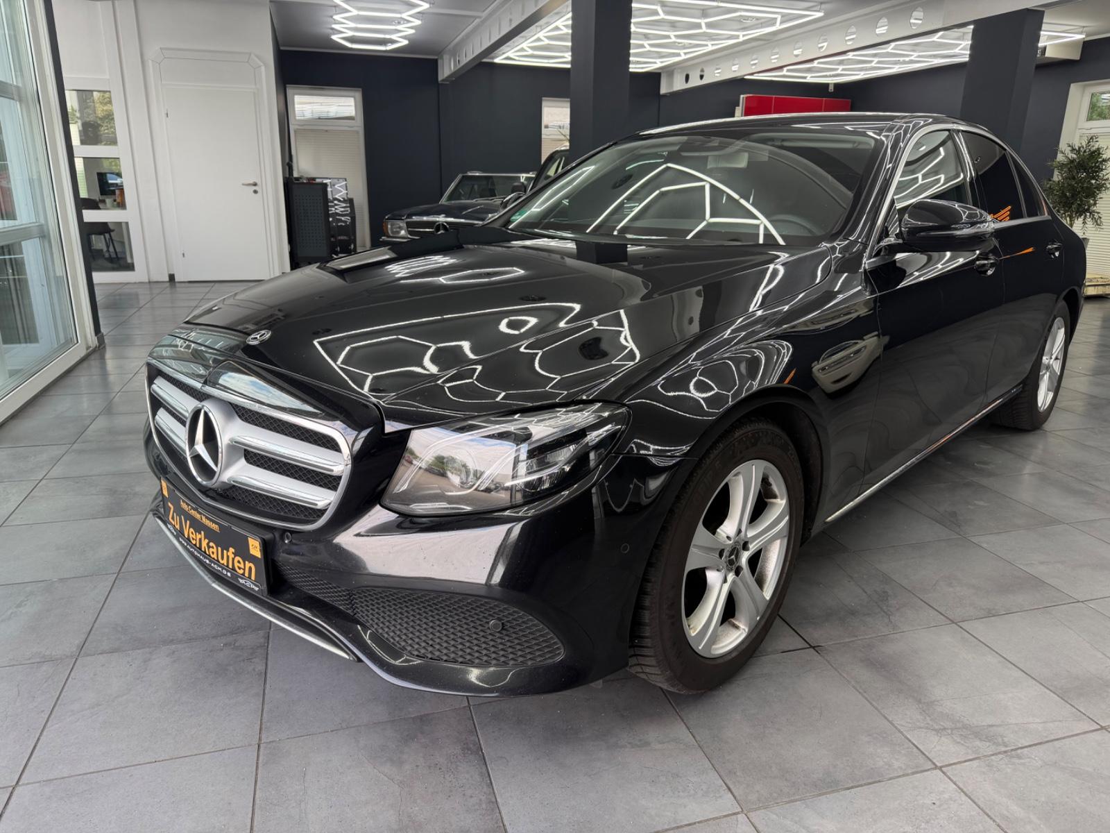 Mercedes-Benz E 220d Lim. AVANTGARDE *Navi*Kamera*Pano*LED*SHZ