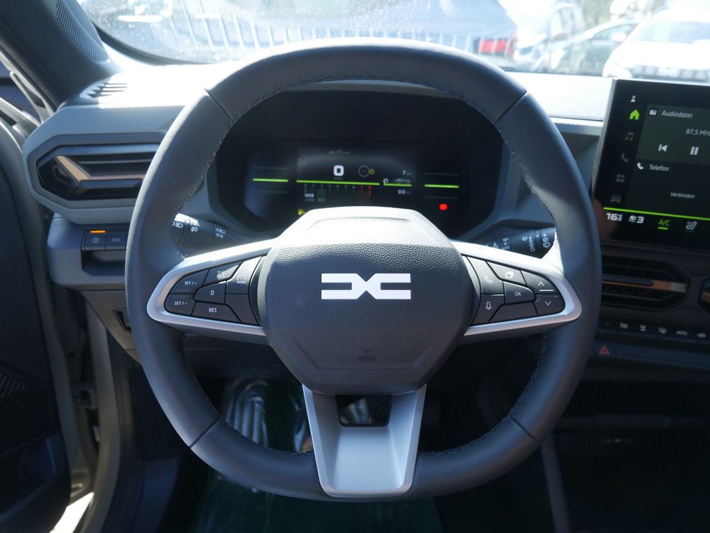 Fahrzeugabbildung Dacia Duster Extreme TCe 130 2WD NEUES MODELL